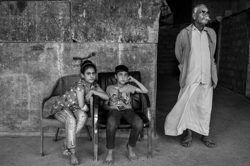  تصوير الكساندر افونسو - نازحون ايزديون لا يملكون شيئا لكنهم يهبون كل شيء 